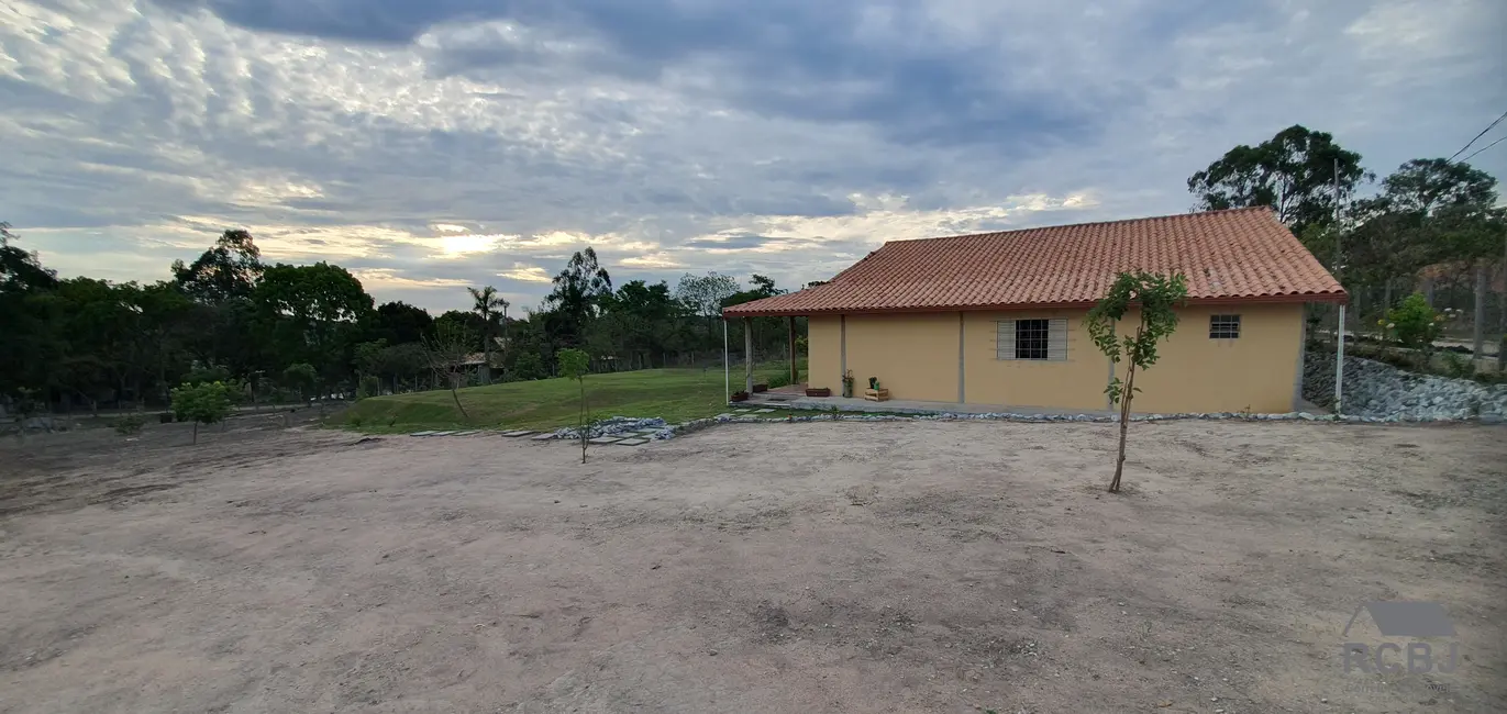 Sítio / Rancho com 2 quartos à venda, 180m2 em Esmeraldas - MG - imagem 7 Foto 7 de Sítio / Rancho com 2 quartos à venda, 180m2 em Esmeraldas - MG