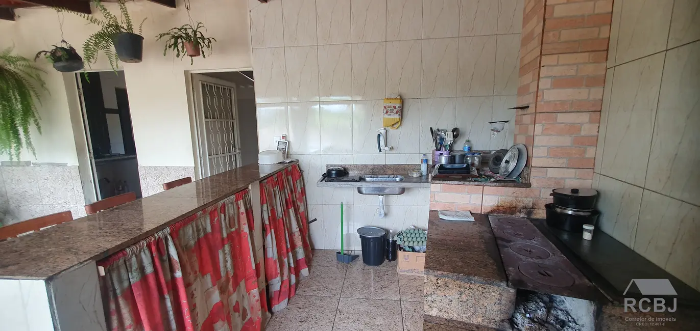 Casa com 5 quartos à venda, 171m2 em Esmeraldas - MG - imagem 9 Foto 9 de Casa com 5 quartos à venda, 171m2 em Esmeraldas - MG