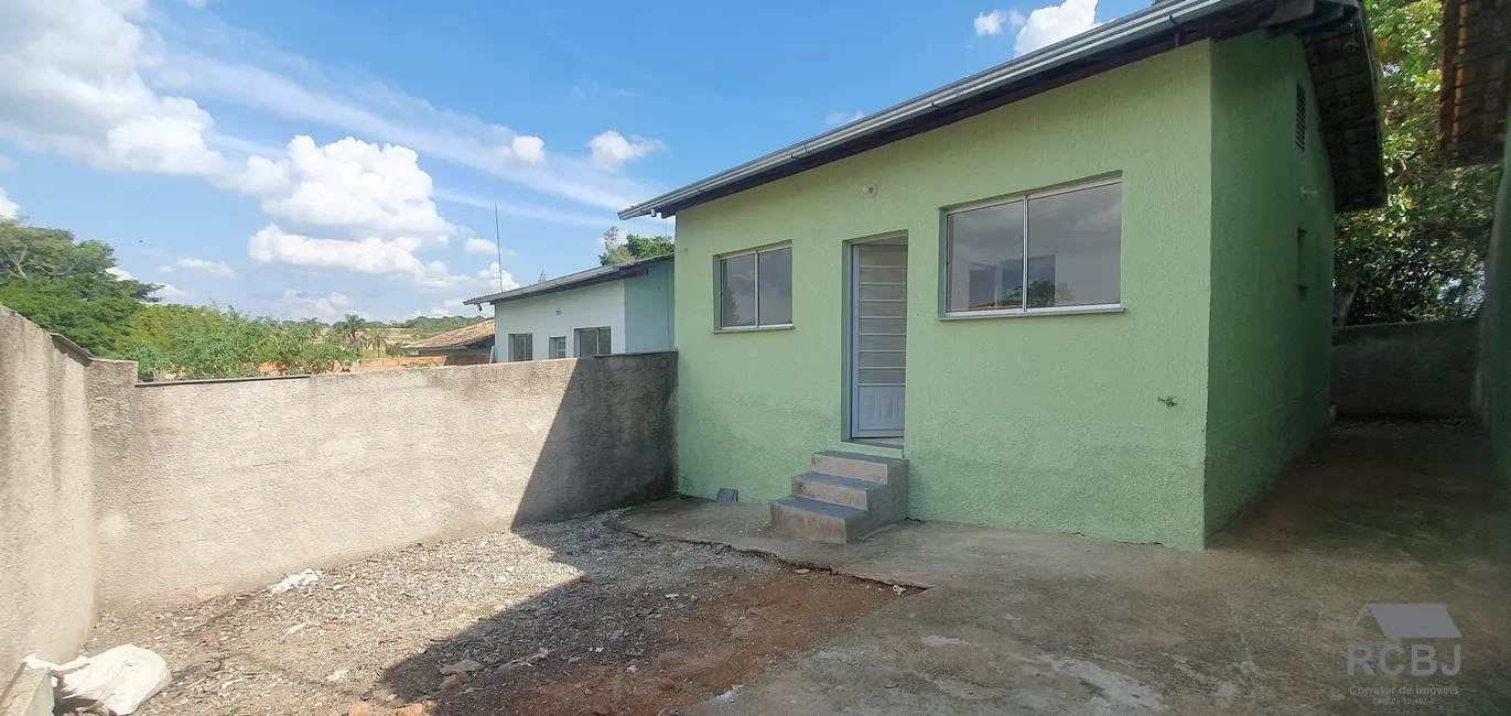 Casa com 2 quartos à venda, 55m2 em Esmeraldas - MG - imagem 3 Foto 3 de Casa com 2 quartos à venda, 55m2 em Esmeraldas - MG