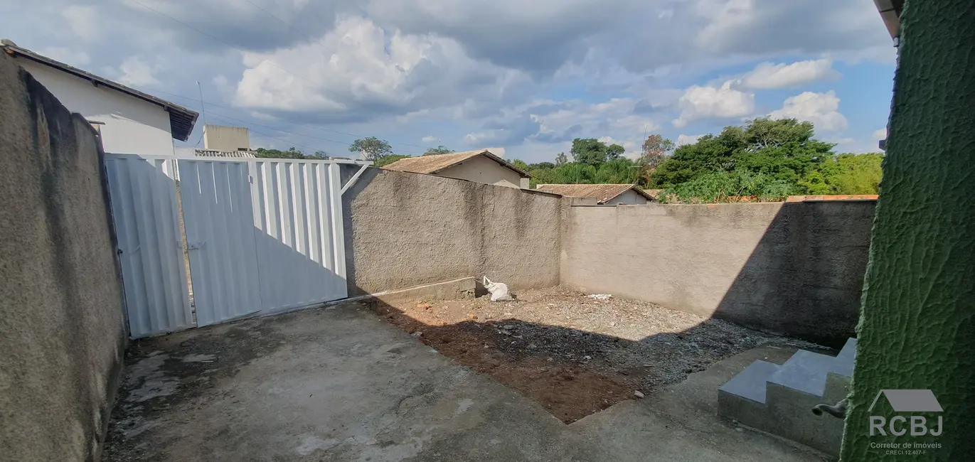 Casa com 2 quartos à venda, 55m2 em Esmeraldas - MG - imagem 4 Foto 4 de Casa com 2 quartos à venda, 55m2 em Esmeraldas - MG