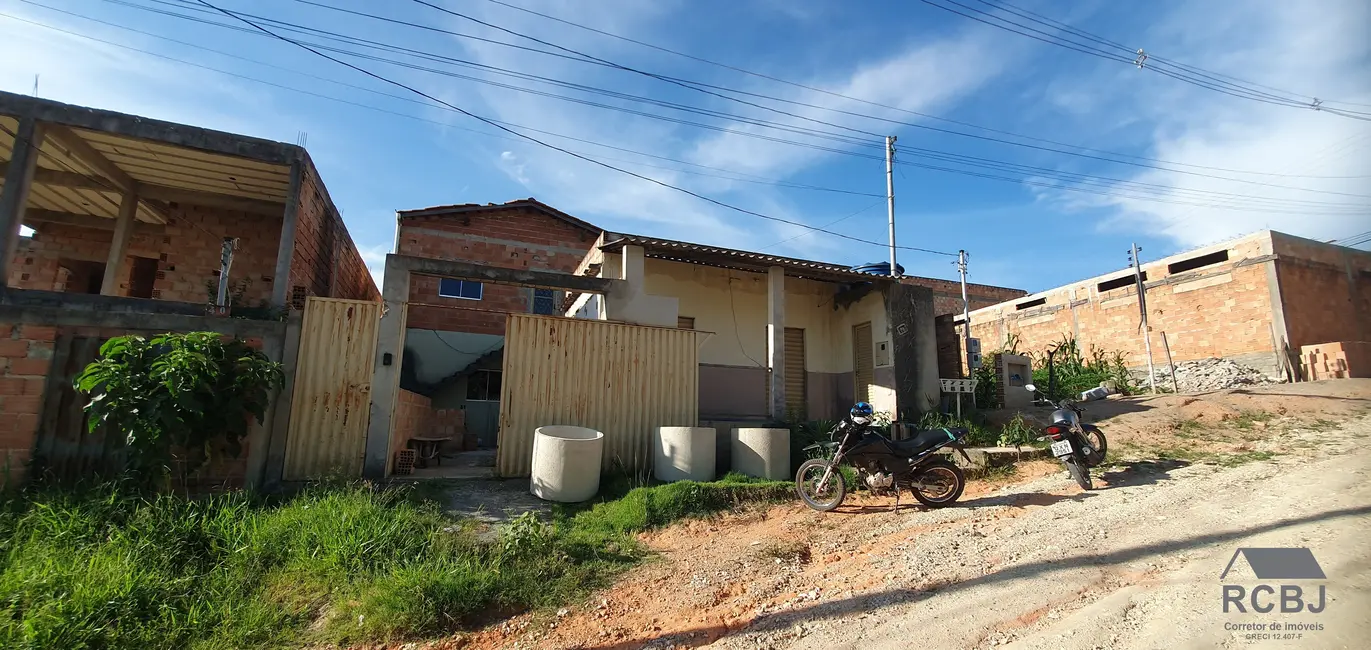 Foto 2 de Casa com 5 quartos à venda, 270m2 em Esmeraldas - MG