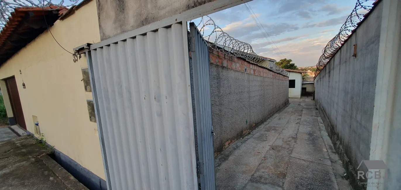 Casa com 3 quartos à venda, 60m2 em Esmeraldas - MG - imagem 4 Foto 4 de Casa com 3 quartos à venda, 60m2 em Esmeraldas - MG