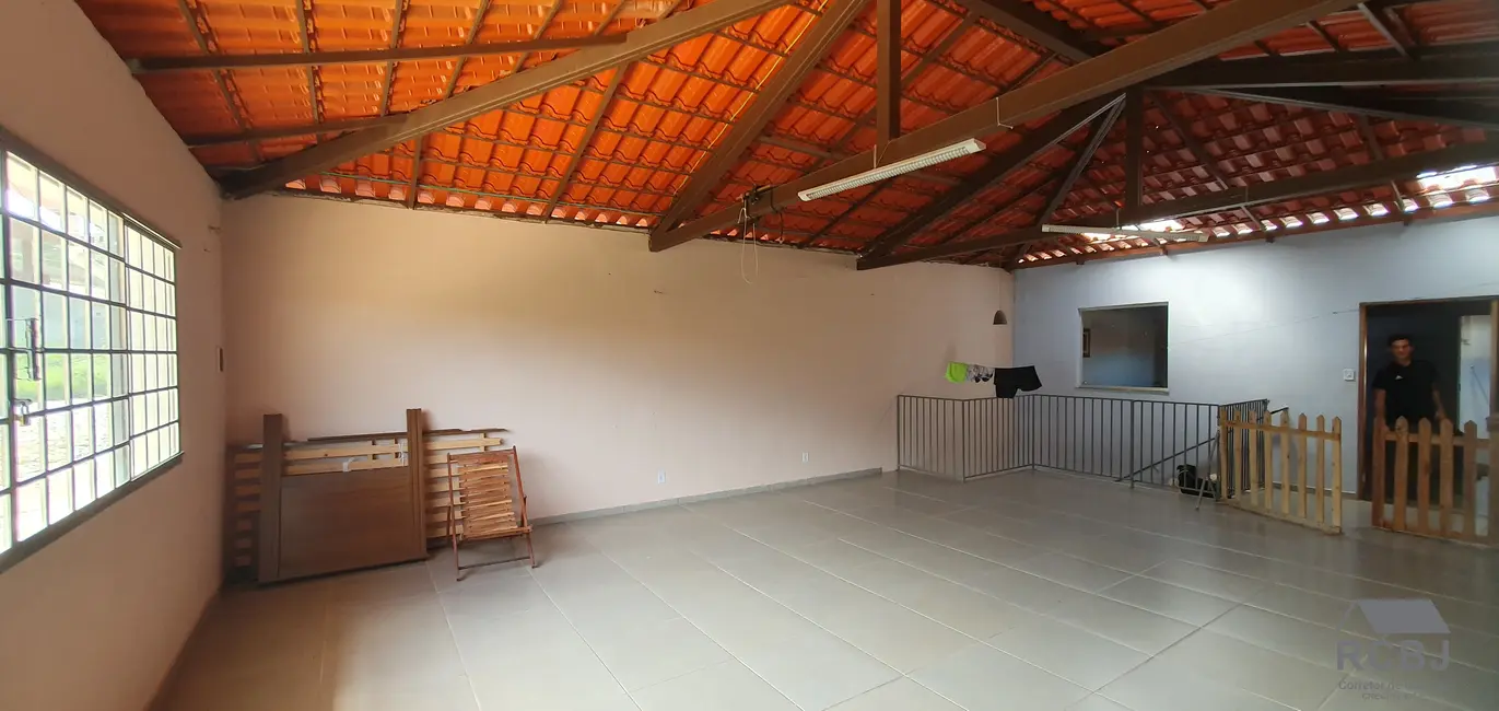 Casa com 3 quartos à venda, 210m2 em Esmeraldas - MG - imagem 5 Foto 5 de Casa com 3 quartos à venda, 210m2 em Esmeraldas - MG