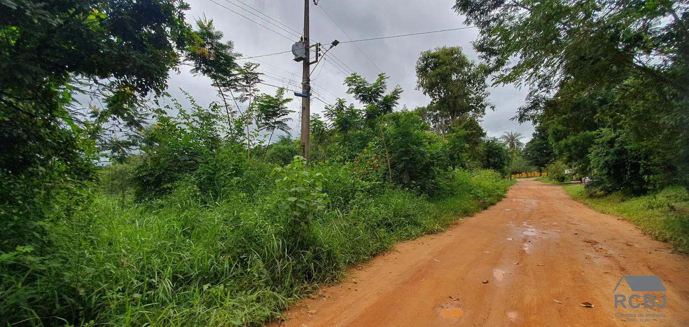 Foto 2 de Terreno / Lote à venda, 1600m2 em Esmeraldas - MG