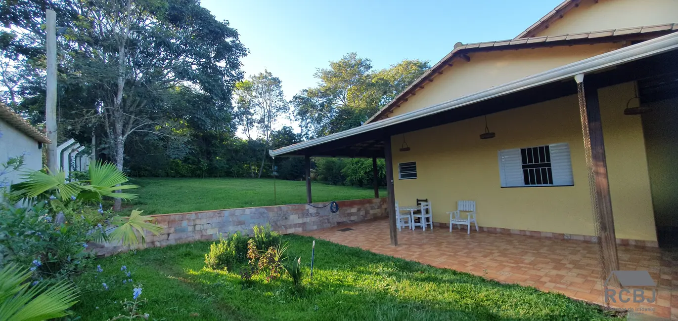 Foto 2 de Sítio / Rancho com 5 quartos à venda, 440m2 em Esmeraldas - MG