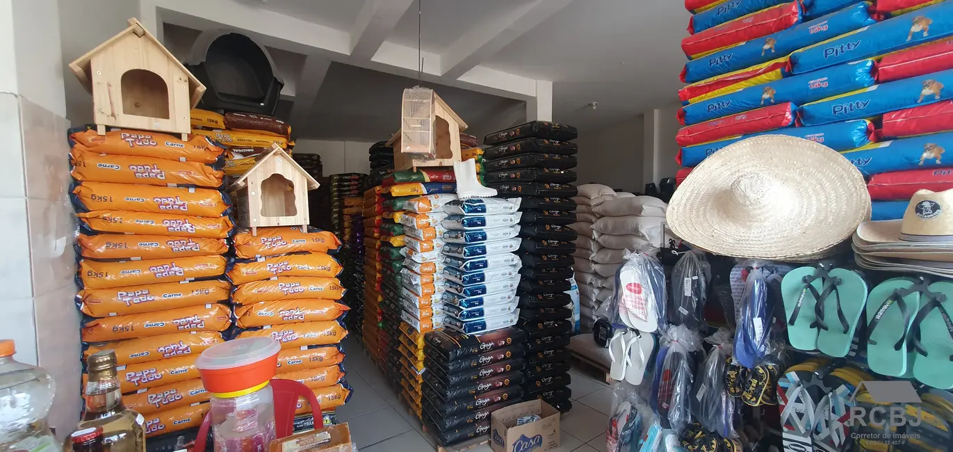 Armazém / Galpão à venda, 360m2 em Centro, Esmeraldas - MG - imagem 6 Foto 6 de Armazém / Galpão à venda, 360m2 em Centro, Esmeraldas - MG