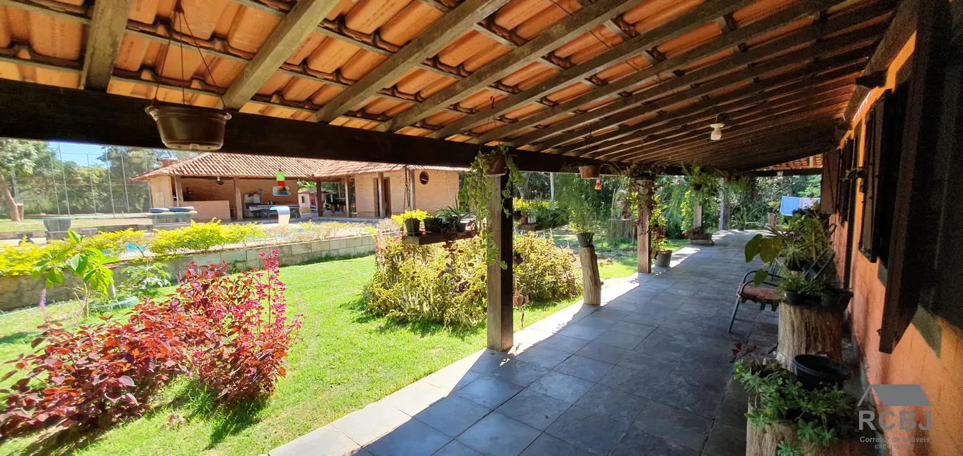 Sítio / Rancho com 4 quartos à venda, 460m2 em Esmeraldas - MG - imagem 6 Foto 6 de Sítio / Rancho com 4 quartos à venda, 460m2 em Esmeraldas - MG