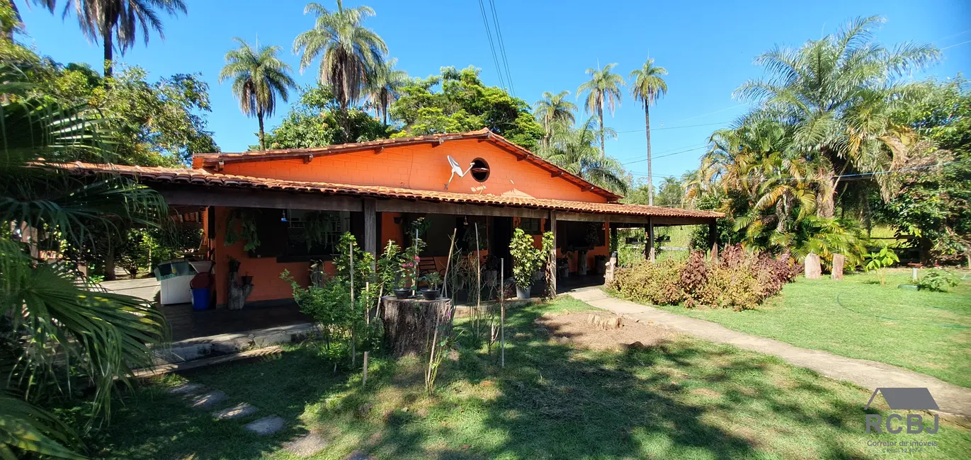 Foto 2 de Sítio / Rancho com 4 quartos à venda, 460m2 em Esmeraldas - MG
