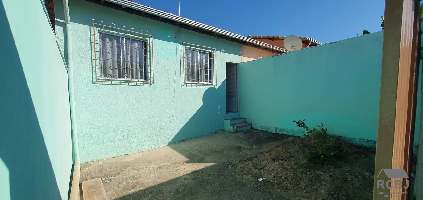 Foto 3 de Casa com 2 quartos à venda, 60m2 em Esmeraldas - MG