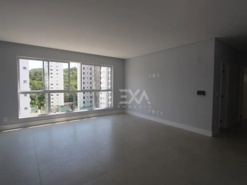 Foto 2 de Apartamento com 3 quartos à venda, 110m2 em Pioneiros, Balneario Camboriu - SC