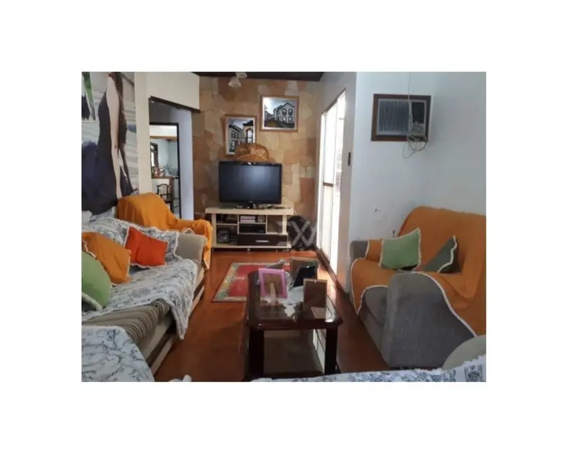 Foto 3 de Casa com 3 quartos à venda, 235m2 em Guaiba - RS