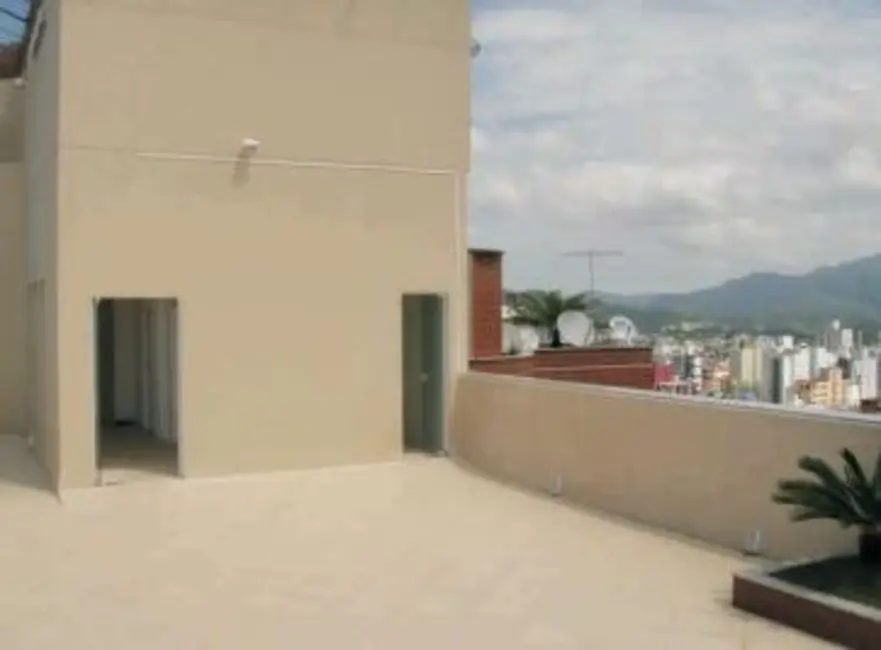 Apartamento com 3 quartos à venda, 154m2 em Centro, Balneario Camboriu - SC - imagem 6 Foto 6 de Apartamento com 3 quartos à venda, 154m2 em Centro, Balneario Camboriu - SC