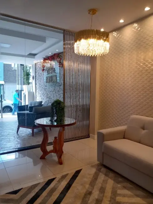 Apartamento com 3 quartos à venda, 154m2 em Centro, Balneario Camboriu - SC - imagem 4 Foto 4 de Apartamento com 3 quartos à venda, 154m2 em Centro, Balneario Camboriu - SC