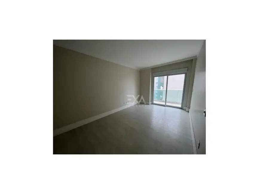 Apartamento com 3 quartos à venda, 254m2 em Centro, Balneario Camboriu - SC - imagem 9 Foto 9 de Apartamento com 3 quartos à venda, 254m2 em Centro, Balneario Camboriu - SC