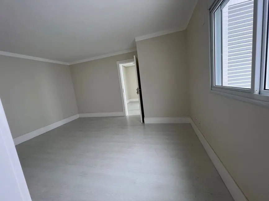 Apartamento com 3 quartos à venda, 246m2 em Centro, Balneario Camboriu - SC - imagem 5 Foto 5 de Apartamento com 3 quartos à venda, 246m2 em Centro, Balneario Camboriu - SC