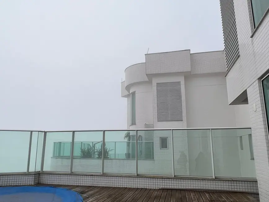 Apartamento com 3 quartos à venda, 246m2 em Centro, Balneario Camboriu - SC - imagem 3 Foto 3 de Apartamento com 3 quartos à venda, 246m2 em Centro, Balneario Camboriu - SC