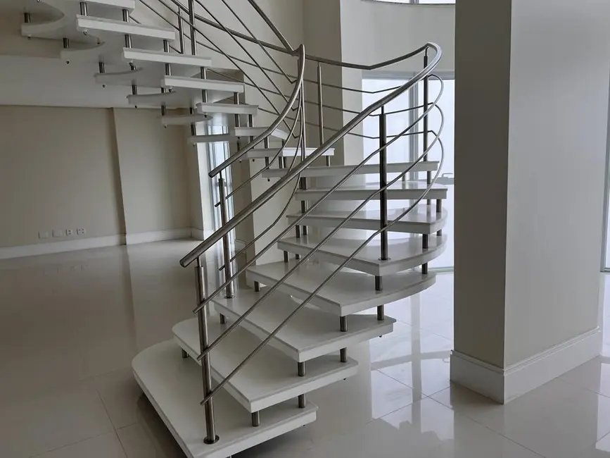 Apartamento com 4 quartos à venda, 234m2 em Centro, Balneario Camboriu - SC - imagem 8 Foto 8 de Apartamento com 4 quartos à venda, 234m2 em Centro, Balneario Camboriu - SC