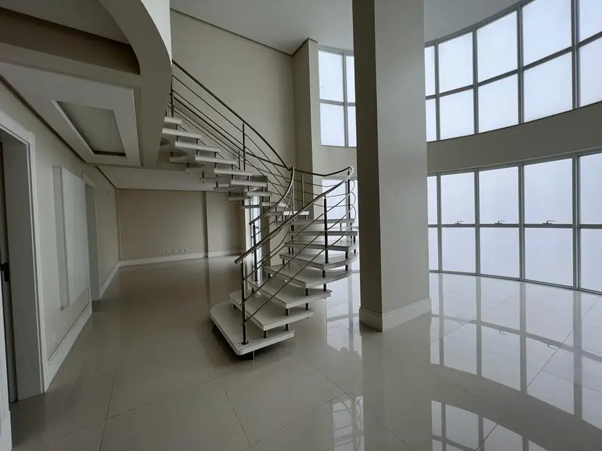 Apartamento com 4 quartos à venda, 234m2 em Centro, Balneario Camboriu - SC - imagem 1 Foto 1 de Apartamento com 4 quartos à venda, 234m2 em Centro, Balneario Camboriu - SC