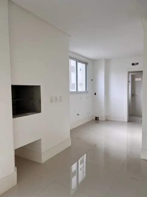 Apartamento com 3 quartos à venda, 162m2 em Centro, Balneario Camboriu - SC - imagem 3 Foto 3 de Apartamento com 3 quartos à venda, 162m2 em Centro, Balneario Camboriu - SC