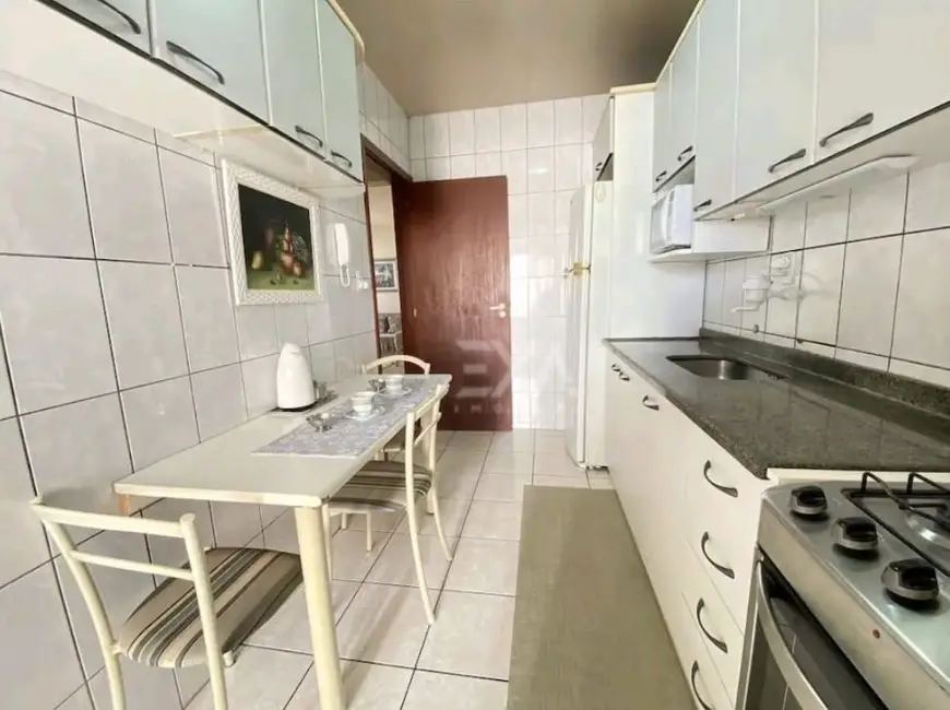 Apartamento com 3 quartos à venda, 130m2 em Centro, Balneario Camboriu - SC - imagem 4 Foto 4 de Apartamento com 3 quartos à venda, 130m2 em Centro, Balneario Camboriu - SC