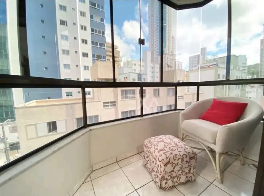 Apartamento com 3 quartos à venda, 130m2 em Centro, Balneario Camboriu - SC - imagem 3 Foto 3 de Apartamento com 3 quartos à venda, 130m2 em Centro, Balneario Camboriu - SC