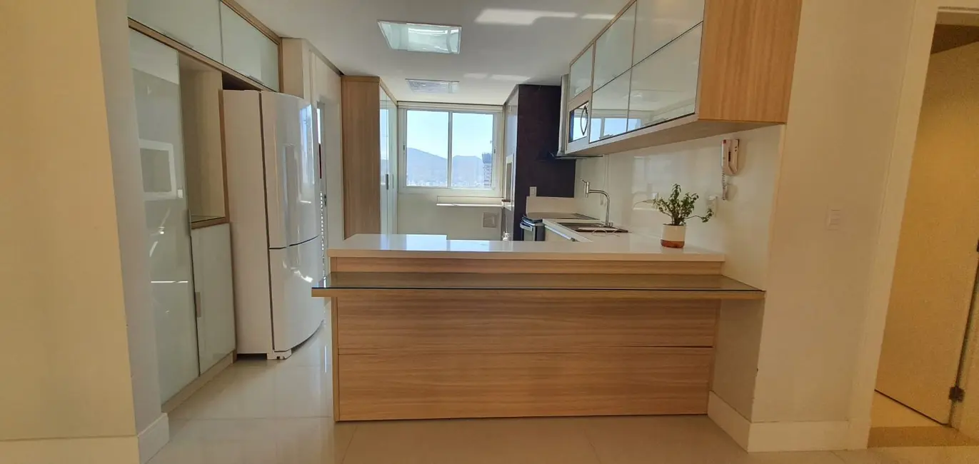 Foto 5 de Apartamento com 3 quartos à venda, 170m2 em Centro, Balneario Camboriu - SC