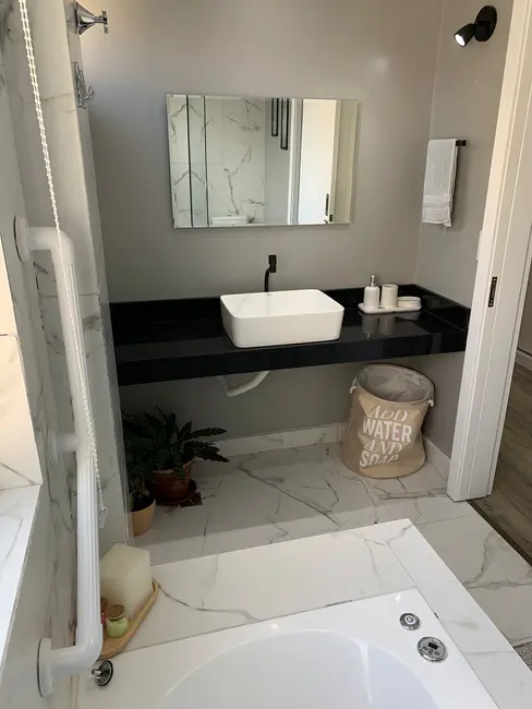 Apartamento com 2 quartos à venda, 142m2 em Centro, Balneario Camboriu - SC - imagem 7 Foto 7 de Apartamento com 2 quartos à venda, 142m2 em Centro, Balneario Camboriu - SC