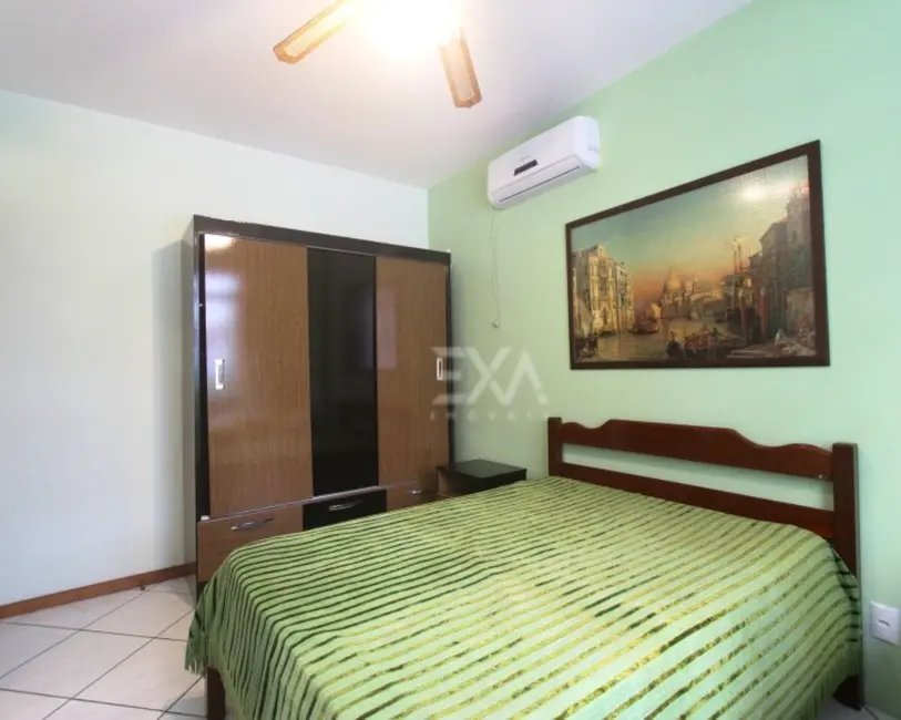 Apartamento com 4 quartos para alugar, 130m2 em Centro, Balneario Camboriu - SC - imagem 5 Foto 5 de Apartamento com 4 quartos para alugar, 130m2 em Centro, Balneario Camboriu - SC