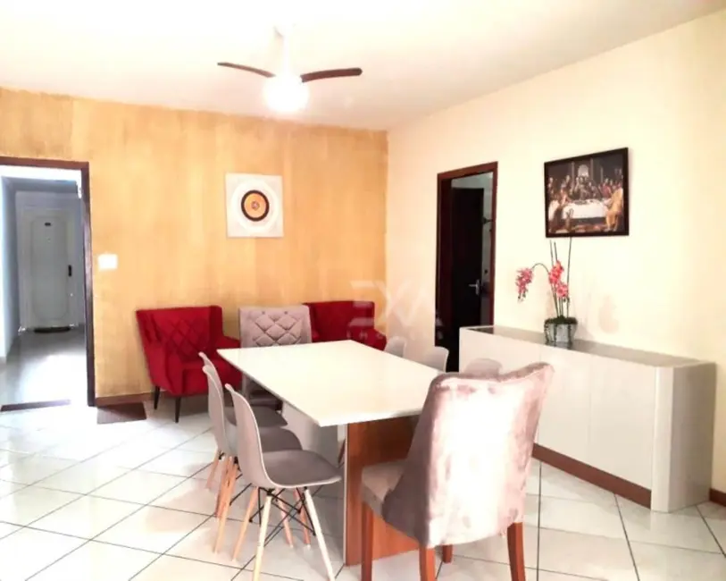 Apartamento com 4 quartos para alugar, 130m2 em Centro, Balneario Camboriu - SC - imagem 3 Foto 3 de Apartamento com 4 quartos para alugar, 130m2 em Centro, Balneario Camboriu - SC