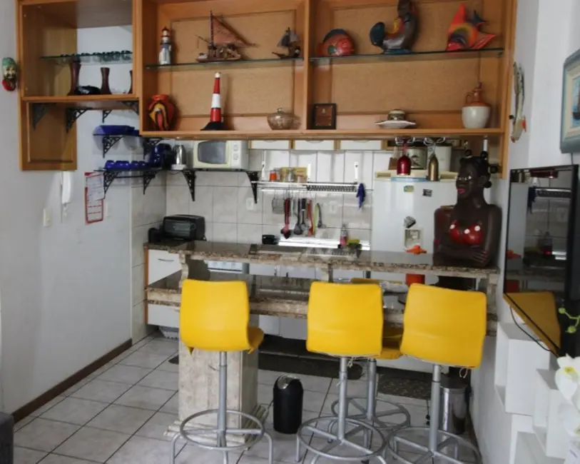 Apartamento com 2 quartos para alugar, 80m2 em Centro, Balneario Camboriu - SC - imagem 3 Foto 3 de Apartamento com 2 quartos para alugar, 80m2 em Centro, Balneario Camboriu - SC