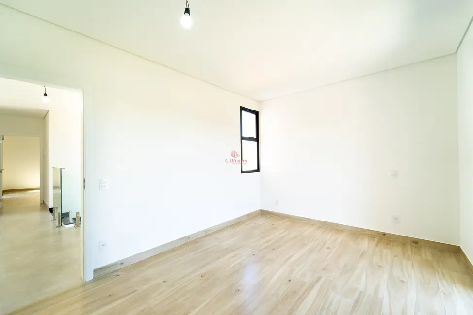 Sobrado com 3 quartos à venda, 215m2 em Jundiai - SP - imagem 9 Foto 9 de Sobrado com 3 quartos à venda, 215m2 em Jundiai - SP