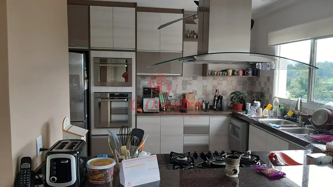 Sobrado com 4 quartos à venda, 419m2 em Medeiros, Jundiai - SP - imagem 5 Foto 5 de Sobrado com 4 quartos à venda, 419m2 em Medeiros, Jundiai - SP