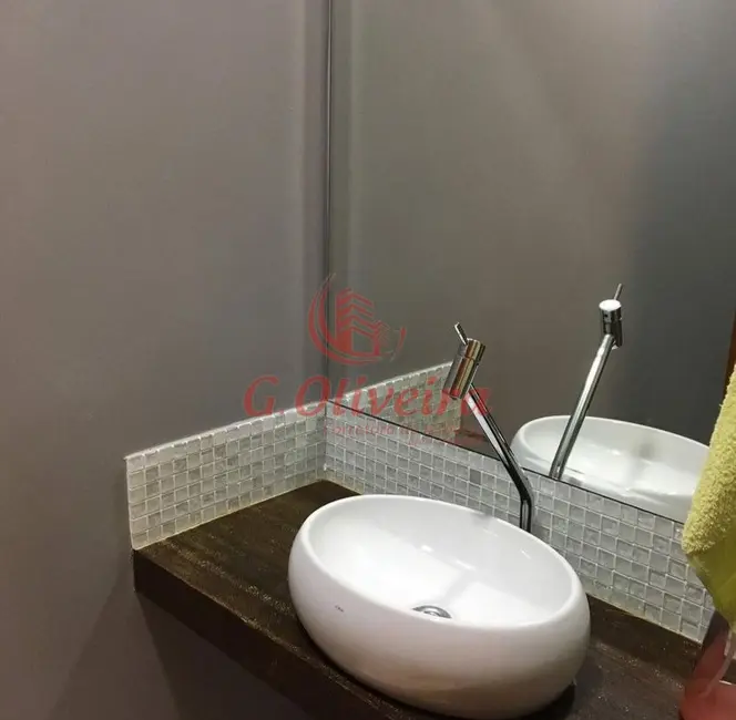 Foto 3 de Casa de Condomínio com 3 quartos à venda e para alugar, 280m2 em Serra dos Lagos (Jordanésia), Cajamar - SP