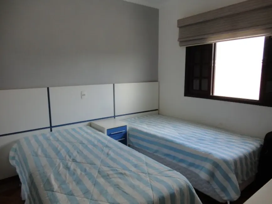 Chácara com 5 quartos à venda, 740m2 em Louveira - SP - imagem 8 Foto 8 de Chácara com 5 quartos à venda, 740m2 em Louveira - SP