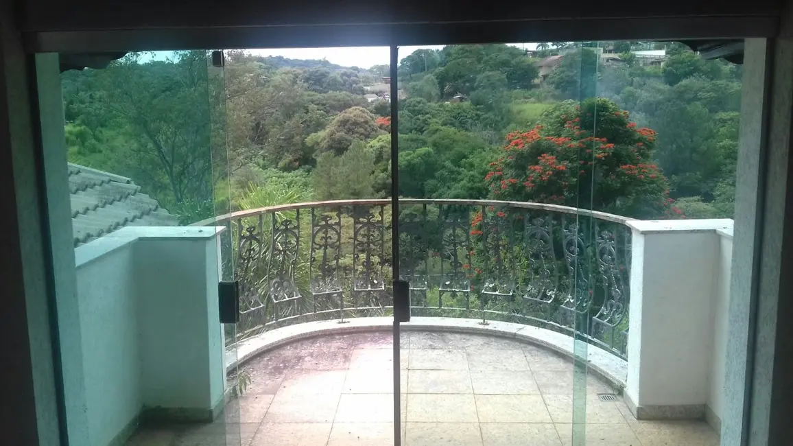 Chácara com 5 quartos à venda, 740m2 em Louveira - SP - imagem 5 Foto 5 de Chácara com 5 quartos à venda, 740m2 em Louveira - SP