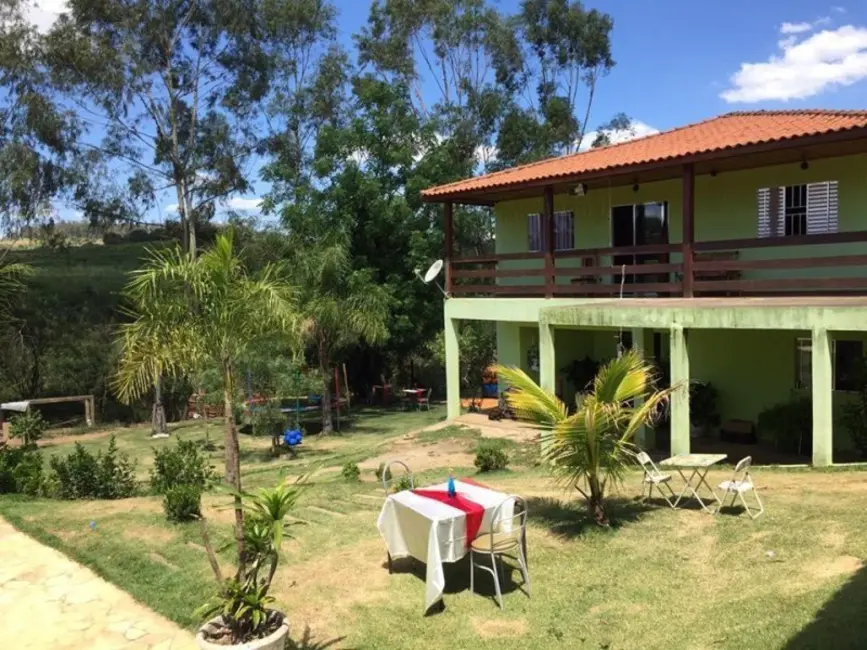 Foto 2 de Chácara com 3 quartos à venda, 200m2 em Macuco, Valinhos - SP