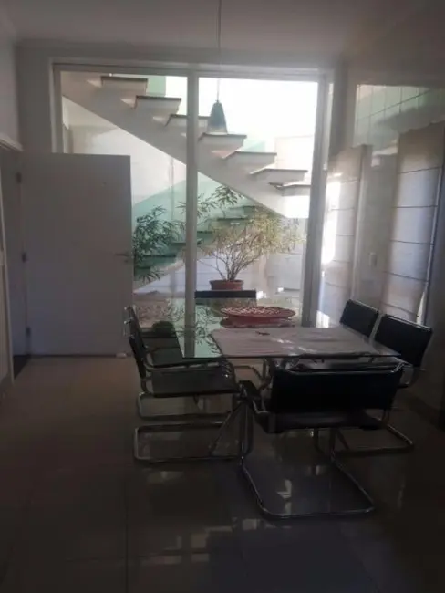 Foto 3 de Sobrado com 4 quartos à venda, 400m2 em Jardim das Samambaias, Jundiai - SP