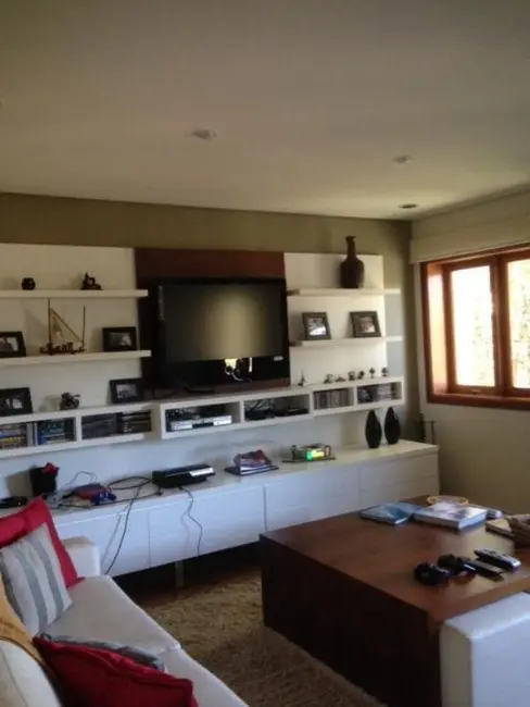 Foto 9 de Sobrado com 6 quartos à venda e para alugar, 470m2 em Cajamar - SP