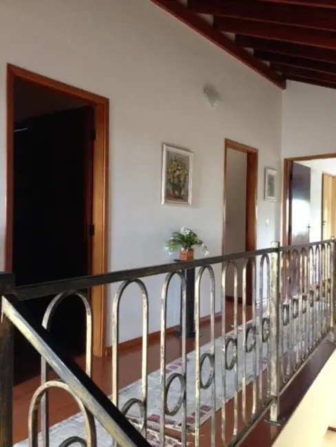 Sobrado com 3 quartos à venda, 260m2 em Chácara Malota, Jundiai - SP - imagem 3 Foto 3 de Sobrado com 3 quartos à venda, 260m2 em Chácara Malota, Jundiai - SP