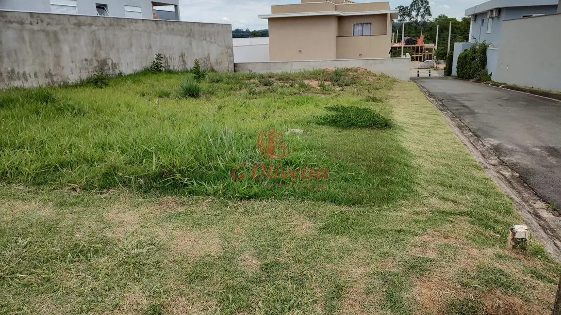 Foto 1 de Terreno / Lote à venda, 300m2 em Itupeva - SP