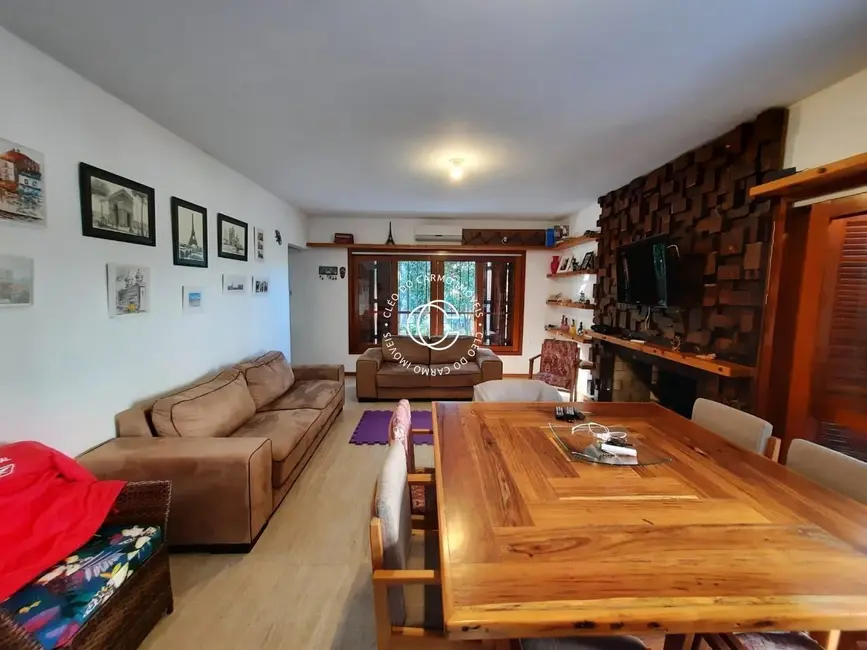 Casa com 2 quartos à venda, 150m2 em Itaara - RS - imagem 3 Foto 3 de Casa com 2 quartos à venda, 150m2 em Itaara - RS