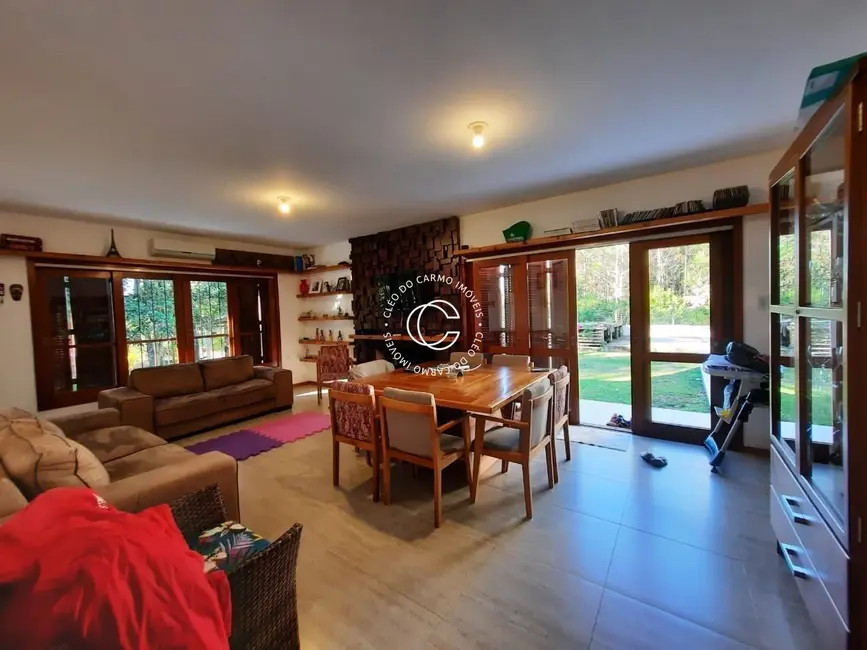 Casa com 2 quartos à venda, 150m2 em Itaara - RS - imagem 4 Foto 4 de Casa com 2 quartos à venda, 150m2 em Itaara - RS
