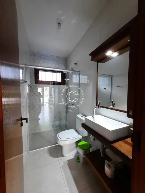Casa com 2 quartos à venda, 150m2 em Itaara - RS - imagem 8 Foto 8 de Casa com 2 quartos à venda, 150m2 em Itaara - RS