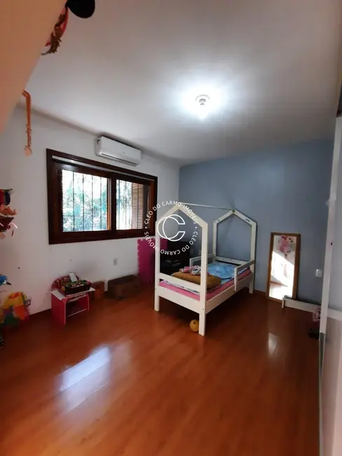 Casa com 2 quartos à venda, 150m2 em Itaara - RS - imagem 5 Foto 5 de Casa com 2 quartos à venda, 150m2 em Itaara - RS