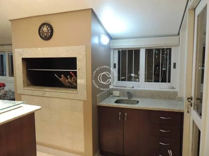 Cobertura com 4 quartos à venda, 440m2 em Nossa Senhora das Dores, Santa Maria - RS - imagem 9 Foto 9 de Cobertura com 4 quartos à venda, 440m2 em Nossa Senhora das Dores, Santa Maria - RS