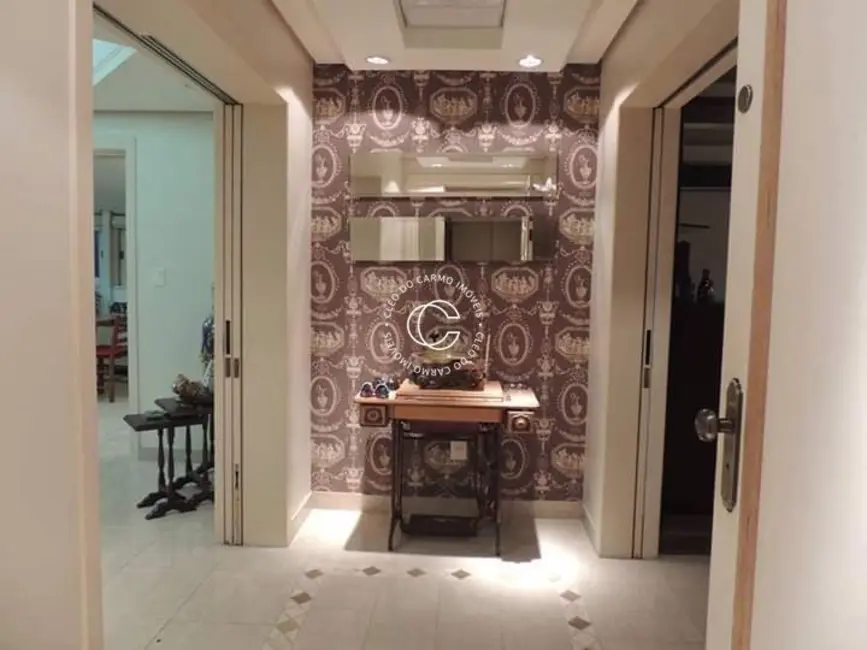 Cobertura com 4 quartos à venda, 440m2 em Nossa Senhora das Dores, Santa Maria - RS - imagem 5 Foto 5 de Cobertura com 4 quartos à venda, 440m2 em Nossa Senhora das Dores, Santa Maria - RS