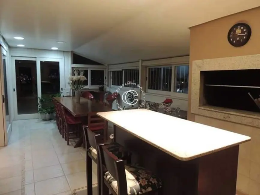Cobertura com 4 quartos à venda, 440m2 em Nossa Senhora das Dores, Santa Maria - RS - imagem 8 Foto 8 de Cobertura com 4 quartos à venda, 440m2 em Nossa Senhora das Dores, Santa Maria - RS