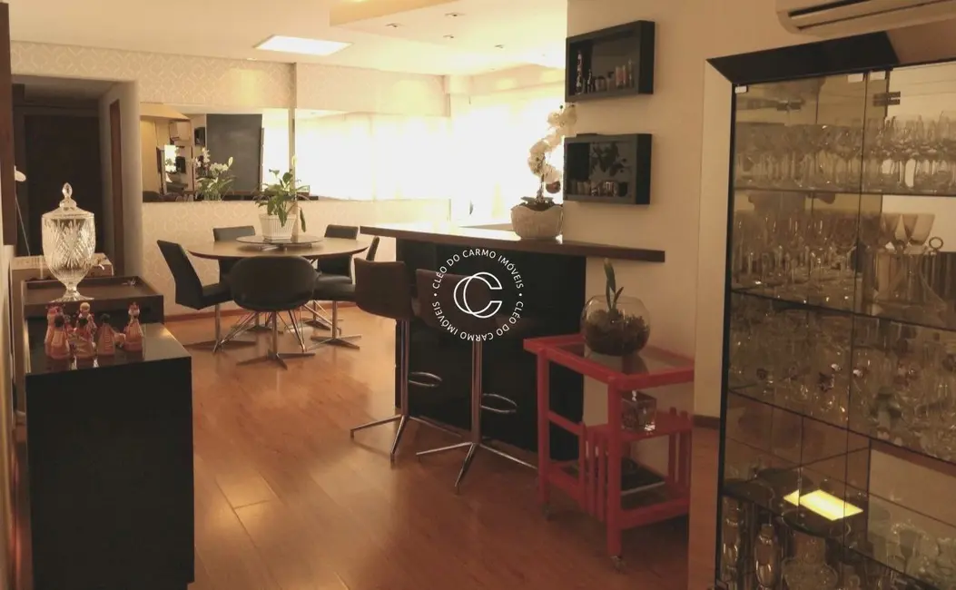 Foto 6 de Apartamento com 3 quartos à venda, 152m2 em Nossa Senhora de Fátima, Santa Maria - RS