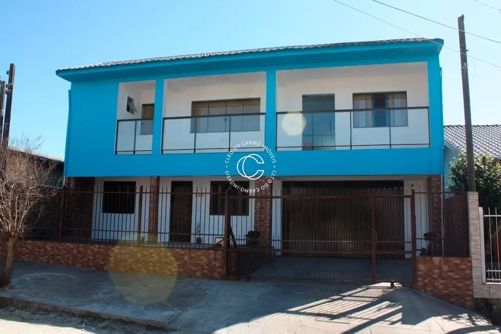 Foto 2 de Casa com 7 quartos à venda, 720m2 em Pinheiro Machado, Santa Maria - RS