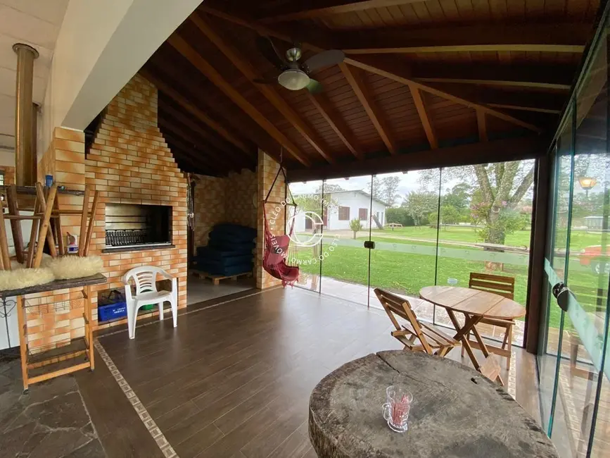 Casa com 4 quartos à venda, 300m2 em Pinheiro Machado, Santa Maria - RS - imagem 9 Foto 9 de Casa com 4 quartos à venda, 300m2 em Pinheiro Machado, Santa Maria - RS